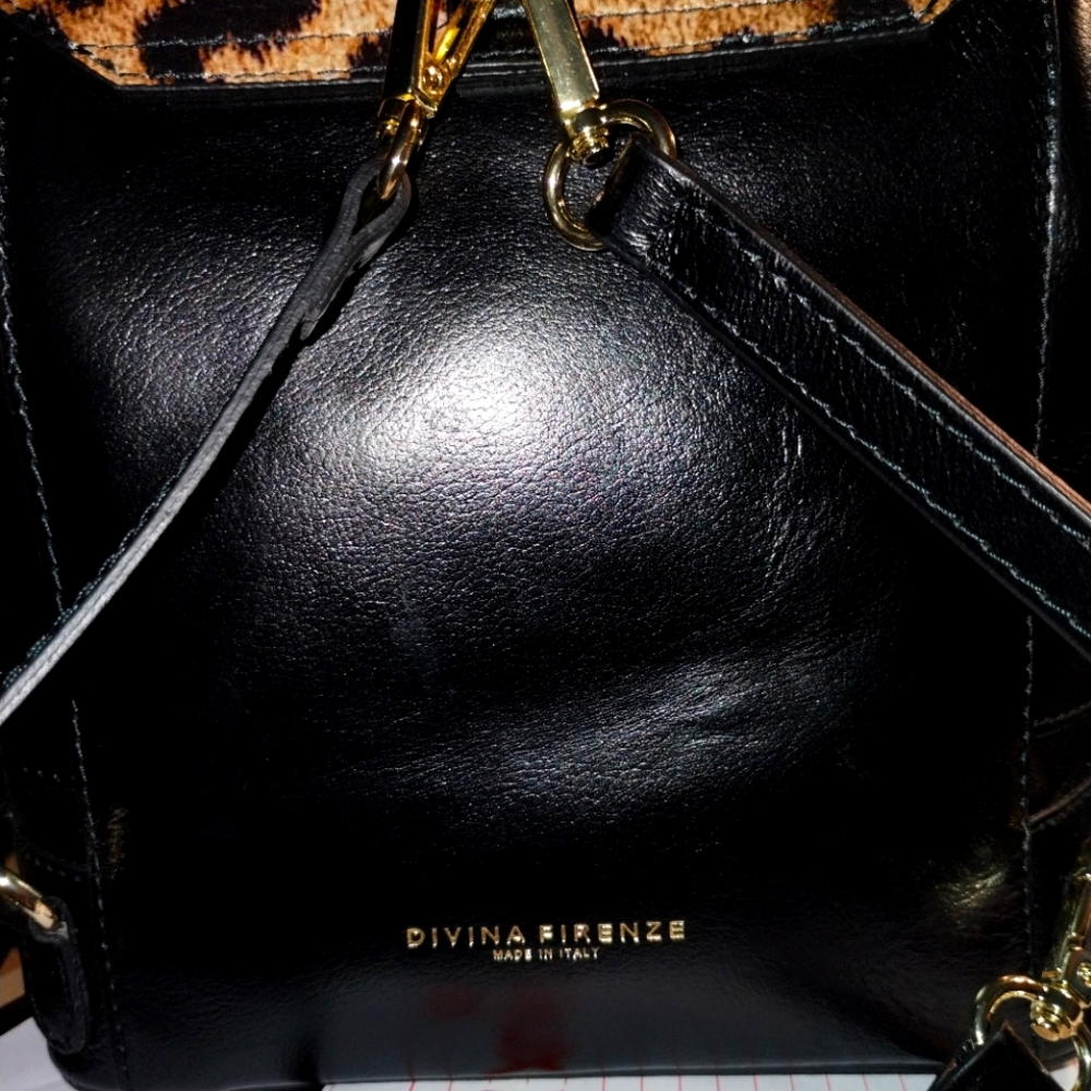 A hand bag Divina Firenze